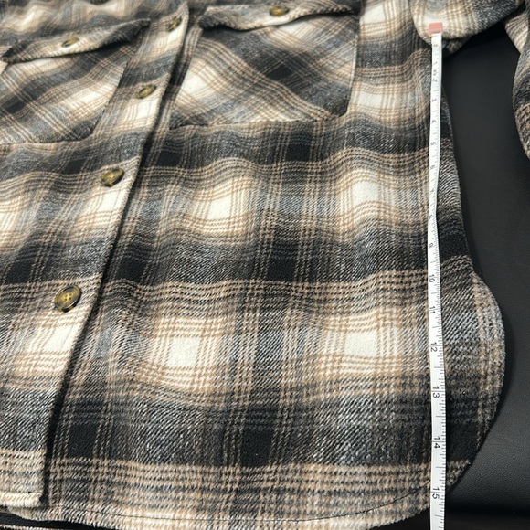 Wild Fable Plaid Flannel Shacket – Size M - Picture 7 of 8